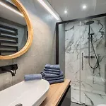 Comfortable, 2-Level Apartment By The River Апартаменты Колобжег
