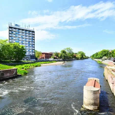 דירה Comfortable, 2-level By The River *
